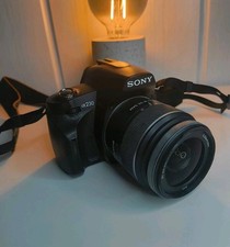 Sony Alpha A230 10.2MP Digitalkamera - Schwarz (Kit mit 18-55mm Objektiv) | Top!