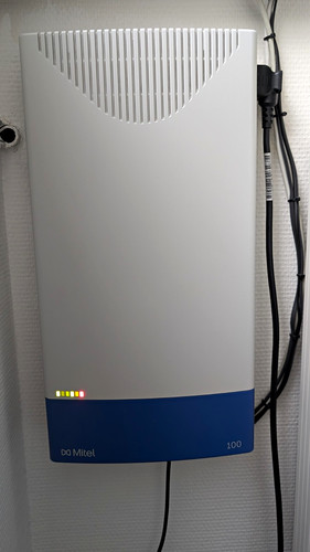 Mitel 100