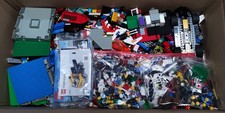 LEGO Konvolut - über 60 Mini-Figuren - Pferde/Fahrzeuge/Beschreibungen - ca.7Kg