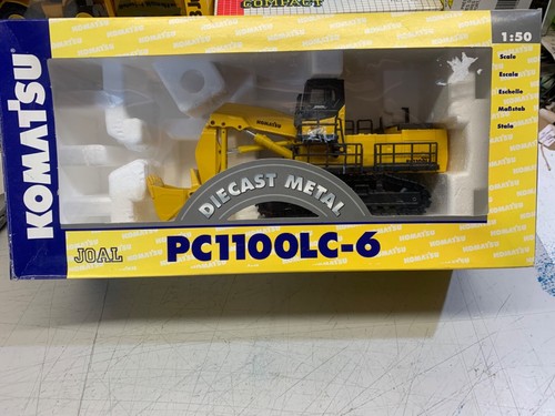 Komatsu tracked - 1:50.komatsu,