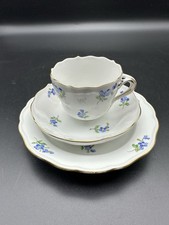 Moccatasse Untertasse Gedeck Meissen Porzellan blaues Blumendekor Streublümchen