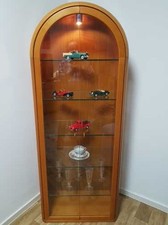 Rundvitrine aus kirschbaumholz - rundvitrine,