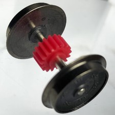 SCHIENEN 2 RÄDER ACHSE ZUG