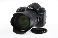 NIKON D90 mit AF-S DX 18-105mm