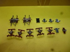 Märklin H0: 2 Pantografen gebraucht, u. Ersatzteile, teils neu,  siehe Bild