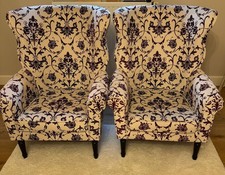 Ohrensessel gebraucht, gemustert, sehr guter Zustand, Preis gilt für beide.