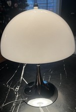 Louis Poulsen Panthella 250