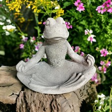 Steinfigur Frosch Rudi in
