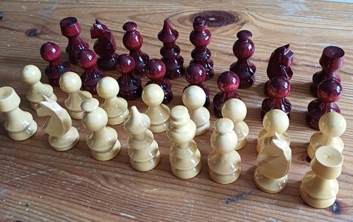 Schach figuren set holz - /,