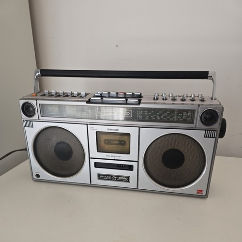 Sharp 9090 cassette radio - , gf-9090