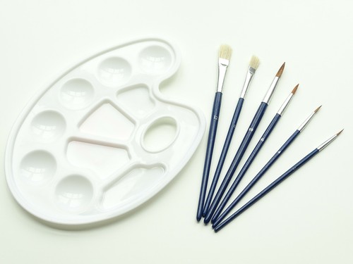 Pinselset mit farbmischpalette - pinselset,