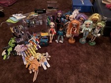 Große Rainbow High Puppen