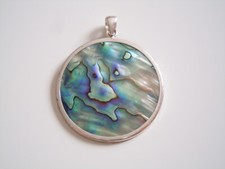 Anhänger mit Perlmutt Seeopal