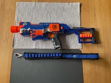 NERF Elite Strike stockade Blaster mit Patronengurt