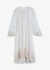 Midikleid mit Smock-Einsatz