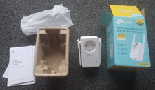 WLAN Repeater TP-Link WA860re N300 (mit integrierter Steckdose)