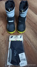 Schneestiefel Jungen Gr. 28 + Stiefelsocken neu