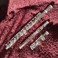 Silberne Querflöte, Herkunft