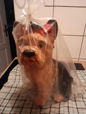Yorkshire Terrier, Kunststoff. Ca 36 Cm Hoch Tierfigur. Firma  Müller 