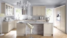 KÜCHENZEILE EINBAUKÜCHE