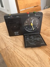 Klassischer Reisewecker mit