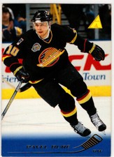 1995-96 Pinnacle Hockey Pavel Bure No. 1 Vancouver Canucks