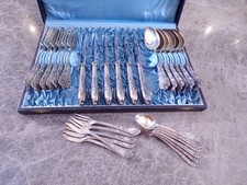 Edles Silberbesteck Dekor