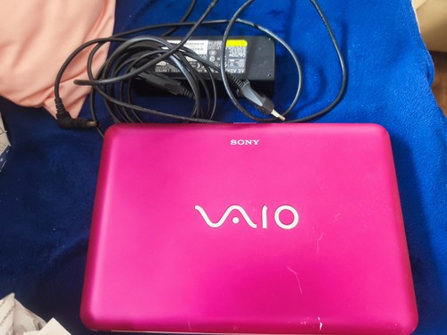 Sony vaio sve17 pink notebook - sve17,