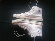 halbhohe Converse / Sneaker