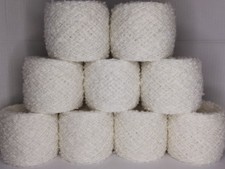 720 gr Weiss-Boucle Babywolle