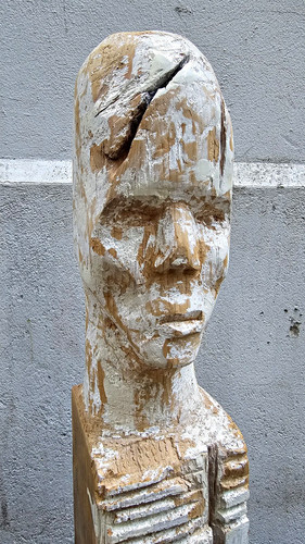 Holzskulptur kopf weiß - -,