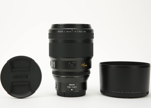 Nikon nikkor 135mm 8 - f/1.8, s