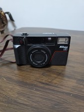 ?️ Nikon L35AF2 – 35mm Kompaktkamera (ungeprüft, Sammlerstück) Schwarz