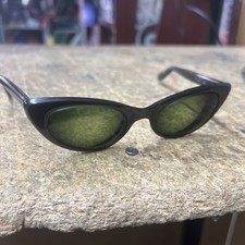 Vintage Safilo Fedra 5-1/2”