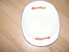 Aschenbecher beige mit Goldrand und roter Schrift Doornkaat
