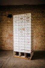 Garny Klappenschrank Metallschrank Apotheke Büro Aktenschrank Bauhaus alt antik