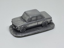 BMW 2002 auf kleiner Platte -