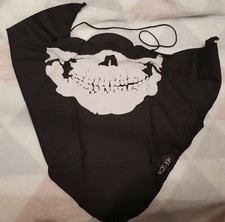 BIKERTUCH - Motorrad Mund-Nasenschutz Gesichtsschutz Maske White Skull