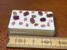 Rubin roh rot Edelstein