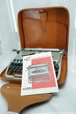antike Reiseschreibmaschine
