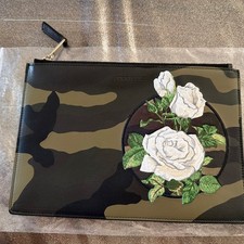 DIOR Home Camo Pouch Von Kris
