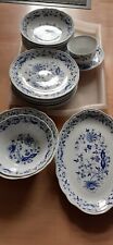 PORZELLAN SPEISESERVICE VON BAVARIA 16 TEILE- ZWIEBELMUSTER.