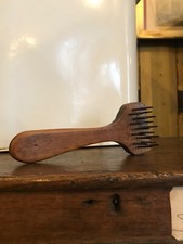 Antike Pferdemähne/Schwanzbürste Ende 19., Anfang 20. Jahrhundert mit Schaberwerkzeug