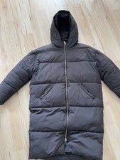 embassy of bricks and logs Mantel Gr. M Schwarz