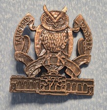 M28)  Abzeichen, Anstecknadel