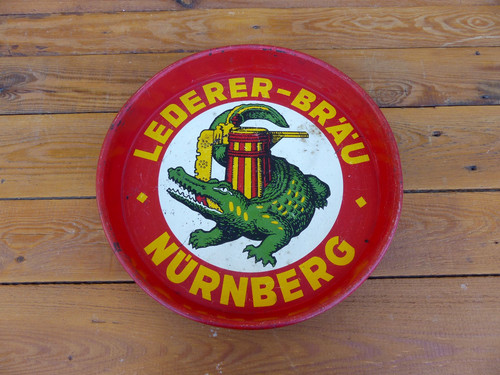 Altes servier tablett aus - tablett,