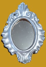 Wand Spiegel silber umgearbeitet Sammlerstück OVAL leicht vermtl. Kunststoff