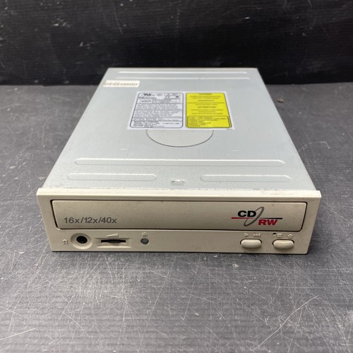 Cyberdrive cw038d ide cd rw - cyberdrive, cd/rw