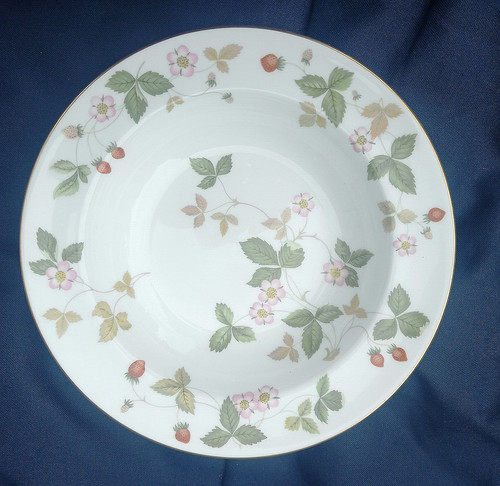 Wedgwood wild strawberry - wild,
