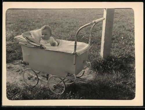 Photograph baby sitting - photograph,
